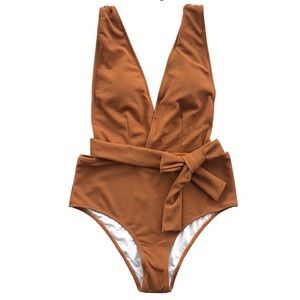 Cupshe one piece Swimsuit! BRAND NEW NEVER WORN!